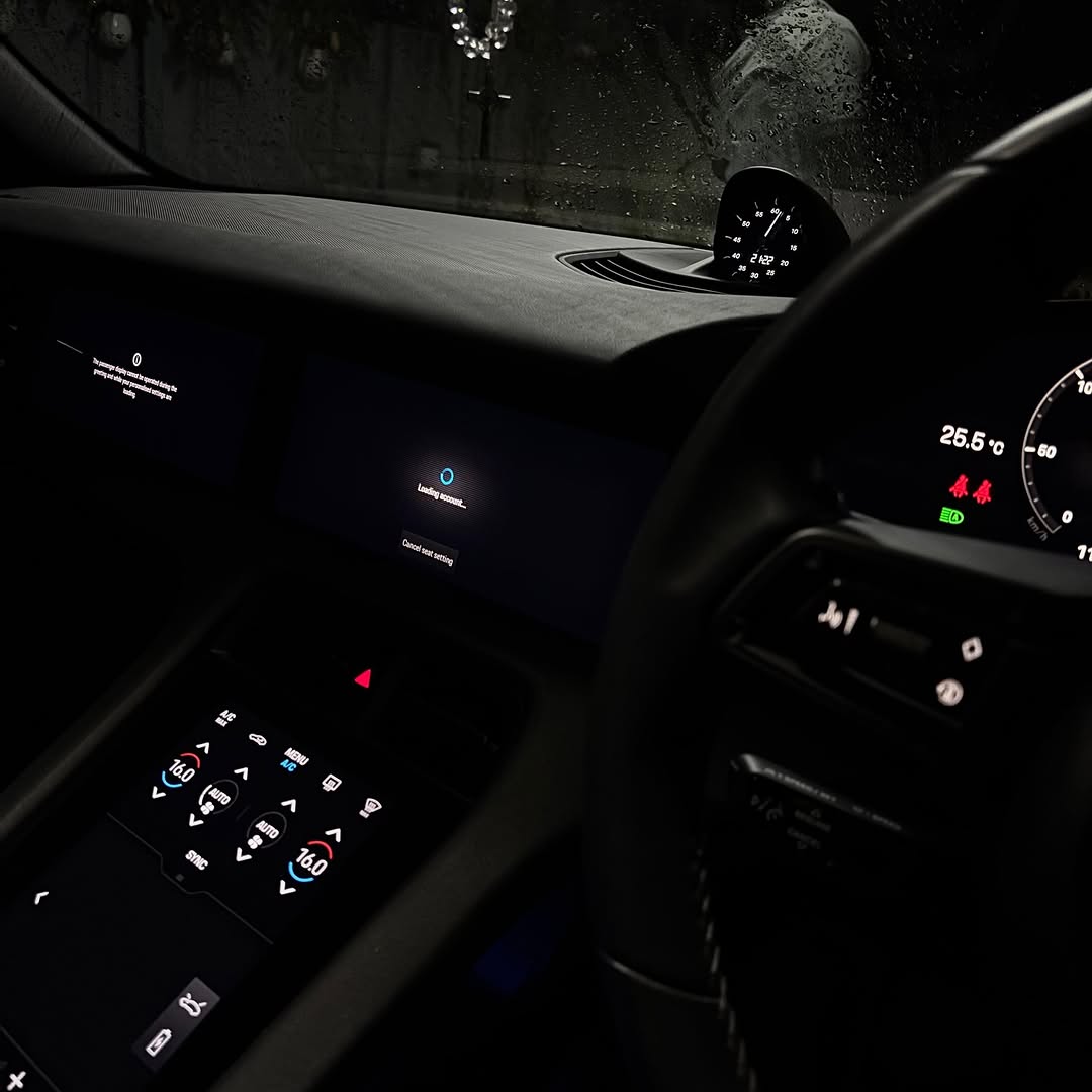 Porsche Taycan 4S (Sports Package) thumbnail 3